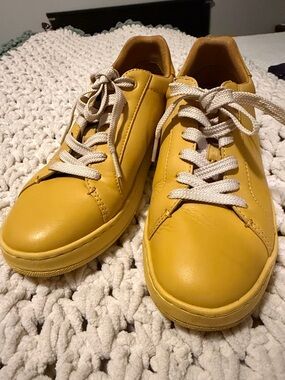 Coach Yellow Leather Low-Top Sneakers